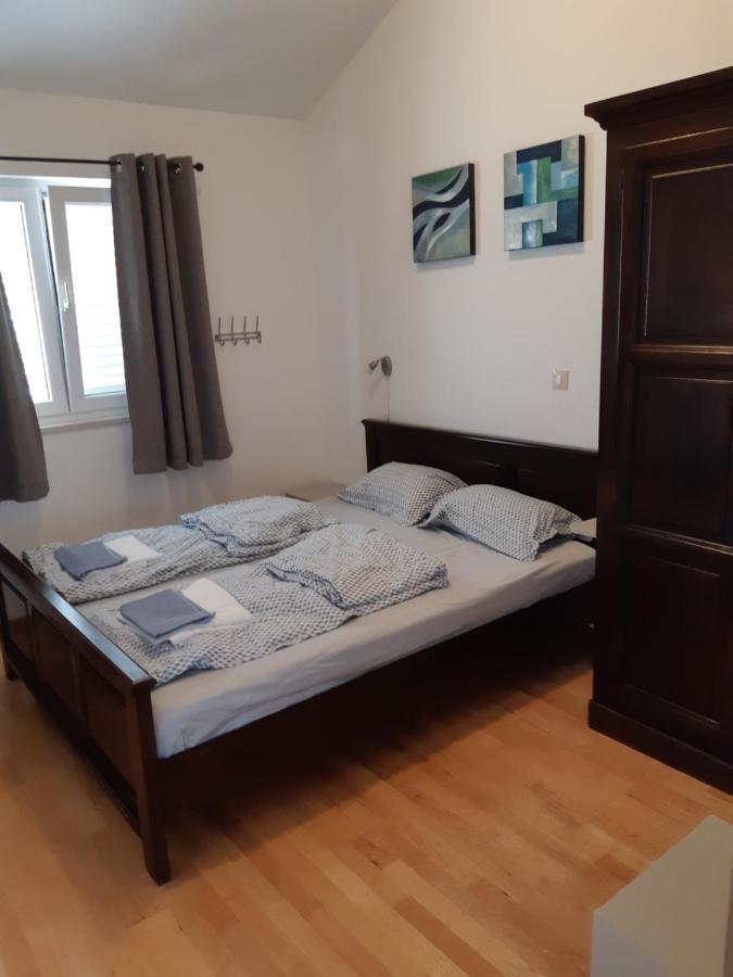 Villa Lizzi Trogir Buitenkant foto