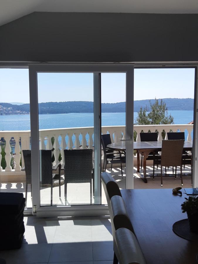 Villa Lizzi Trogir Buitenkant foto