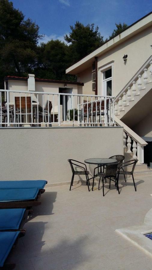 Villa Lizzi Trogir Buitenkant foto