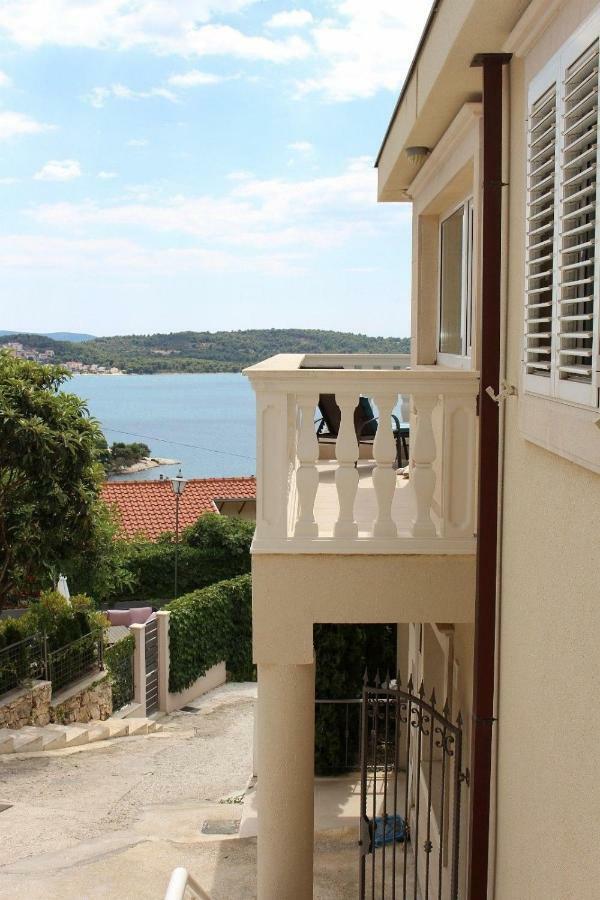 Villa Lizzi Trogir Buitenkant foto