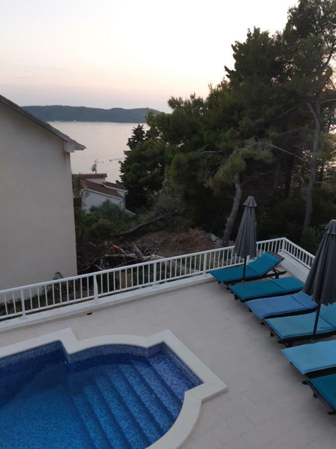 Villa Lizzi Trogir Buitenkant foto
