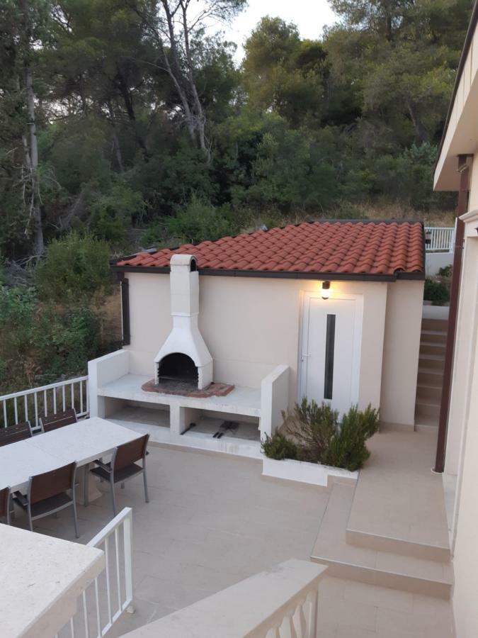 Villa Lizzi Trogir Buitenkant foto